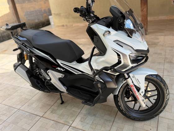 HONDA ADV 